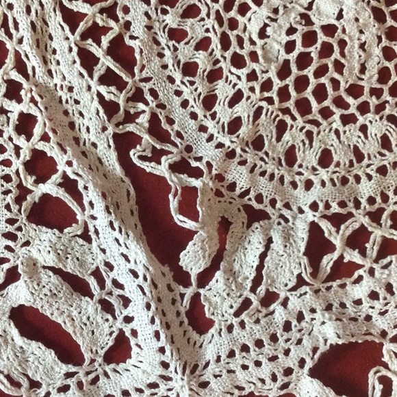 RARE big SPIDER doily centerpiece needs TLC READ - Picture 4 of 8